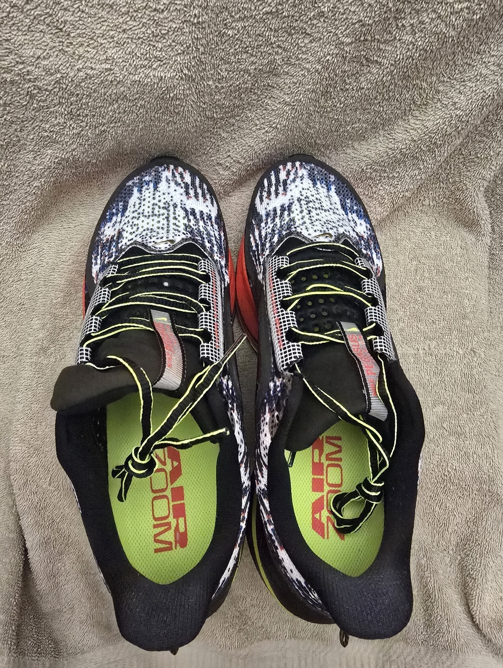 These are the Nike Pegasus Premium "Multi-Pixel" running shoes Mens 11 - Picture 8 of 9